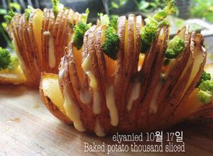 Foto resep Baked potato thousands sliced