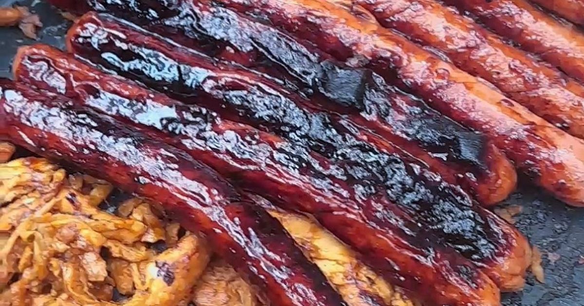 Sosis dan Ayam Slice Bakar Lava Saus