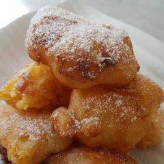 A picture of Fermented Cassava Fritter (Tape Goreng).