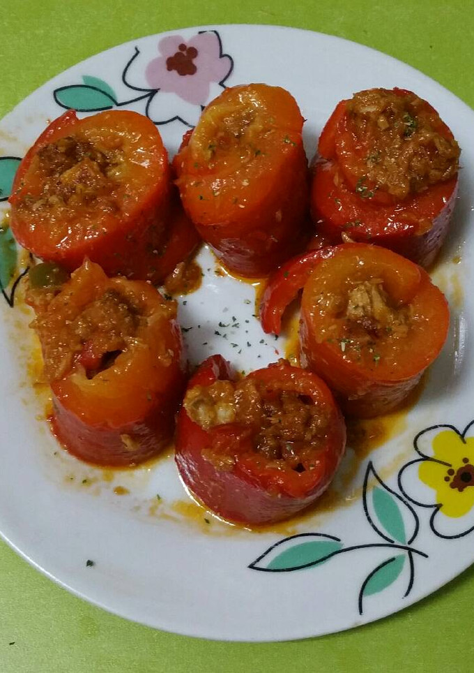 Una foto de Rulo relleno de atún