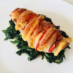 A picture of Cheesy hassle back chicken.