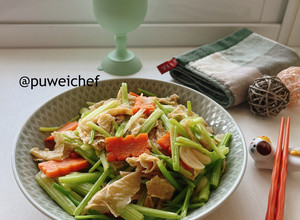 芹菜炒豆皮 的食譜成品照片