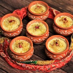 A picture of Matka Kulfi.