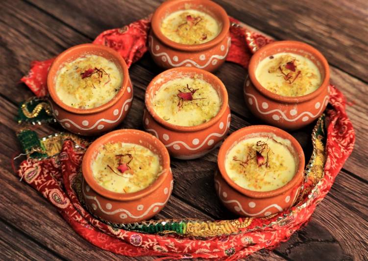 Recipe of Ultimate Matka Kulfi