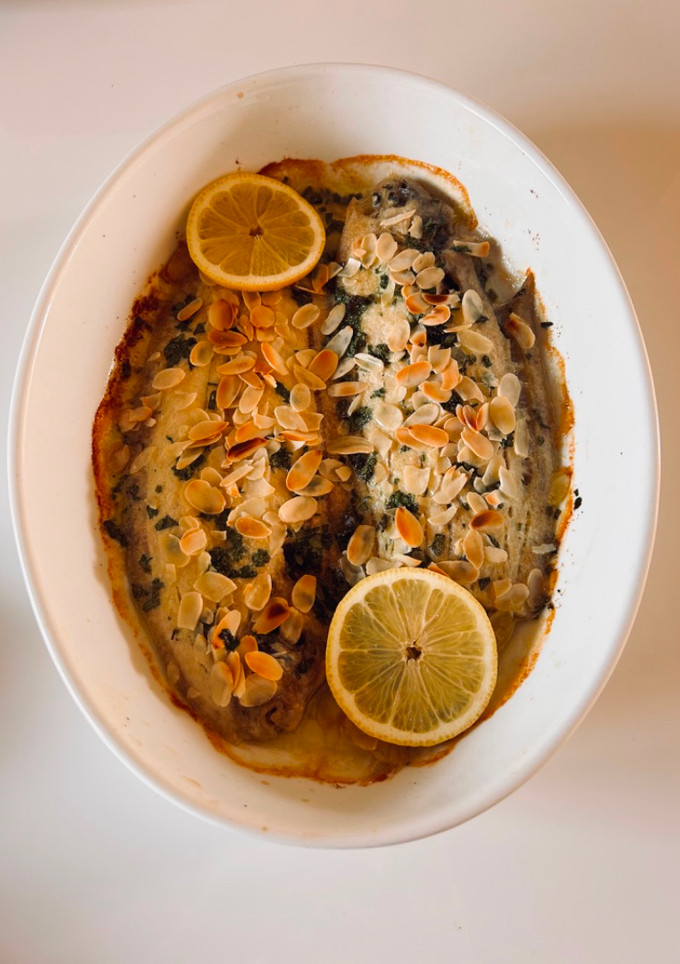 Una foto de Lenguado al horno muy fácil