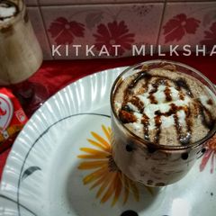 Kitkat milkshake A picture of Kitkat milkshake.