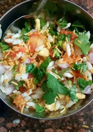भेलपुरी (Bhelpuri recipe in hindi) रेसिपी मुख्य फोटो