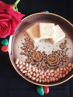 मूंगफली पाक ((Moongfali pak recipe in hindi) रेसिपी मुख्य फोटो