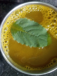 કાઢા(kadha recipe in Gujarati) રેસીપી મુખ્ય ફોટો