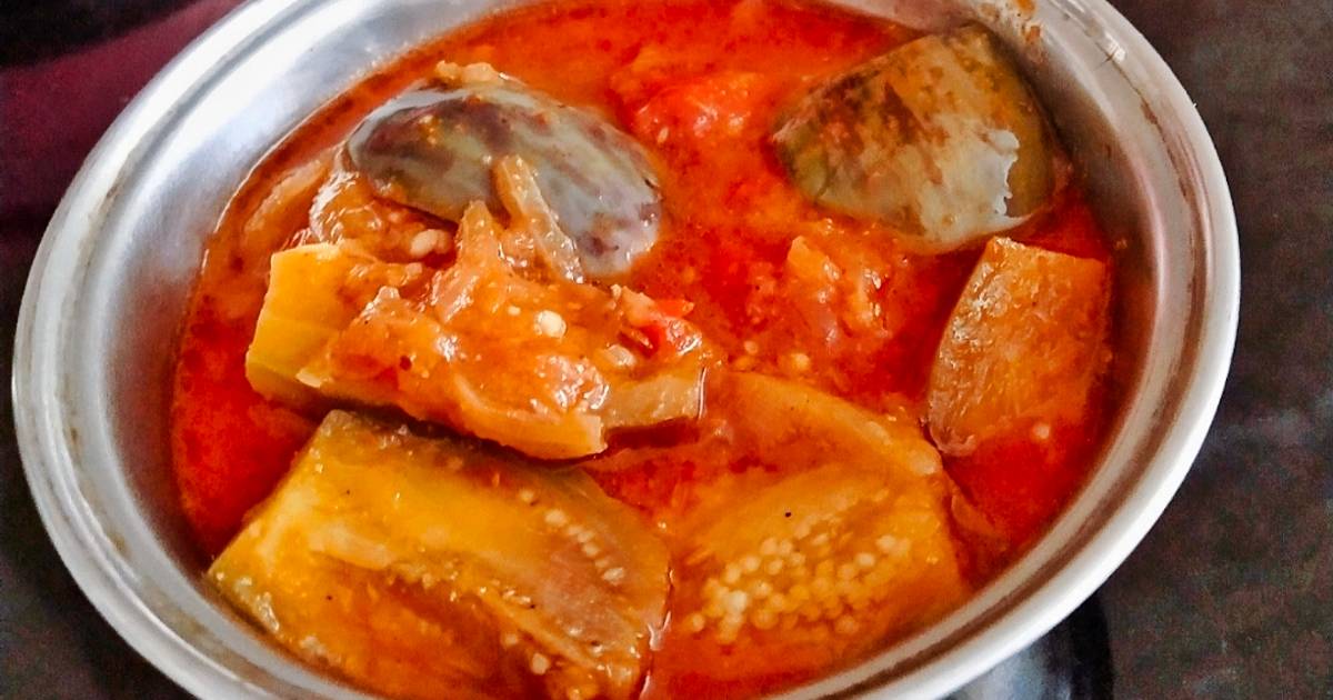 Brinjal In Onion Tomato Gravy Recipe by Juhi Sewani 💕 Cookpad