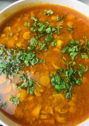 A picture of Mushroom Masala curry.