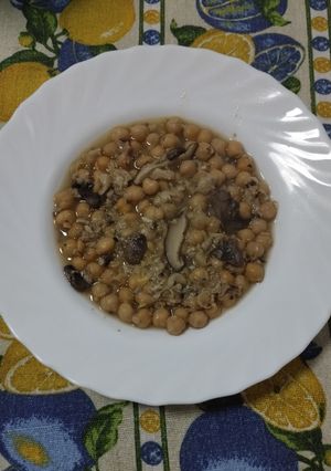 Foto di Zuppa di ceci funghi e castagne
