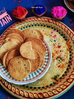 बेक्ड मठरी (baked mathri recipe in Hindi) रेसिपी मुख्य फोटो