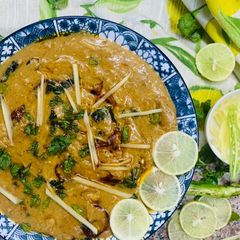 A picture of Chicken Haleem.