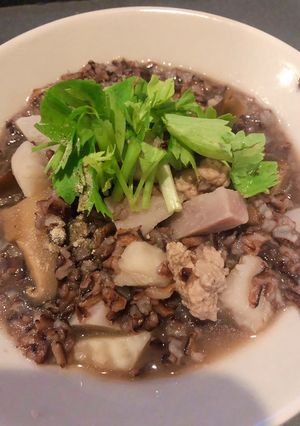 รูปของ ข้าวต้มเผือกหมูสับใส่เห็ดหอม