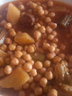 Una foto de Garbanzos con apio