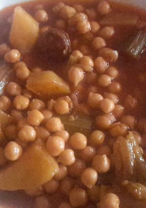 Foto principal de Garbanzos con apio