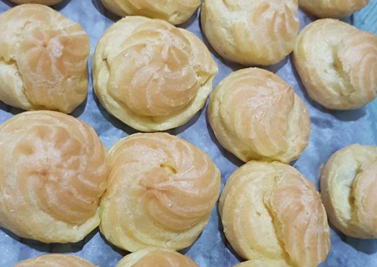 Cara Gampang Membuat Kue soes Anti Gagal