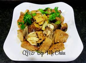 Hình của món Sườn chay, nấm rơm kho chao.