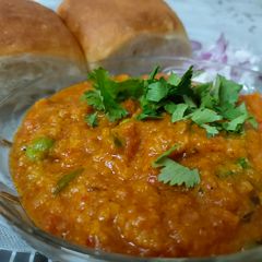 A picture of Mumbai style pav bhaji recipe.