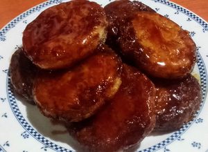 Una foto de Isobe-yaki Potato Mochi (tortitas de papa Japonesas)