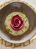Rose di pasta fresca (con crema di parmigiano e parmigiano verde)