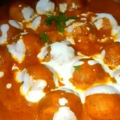 A picture of Malai Kofte.