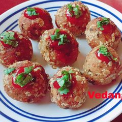 A picture of Rice Balls.