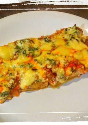 Una foto de Pollo Deshuesado a la Pizza