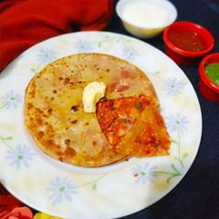 A picture of Stuffed veg paneer paratha.