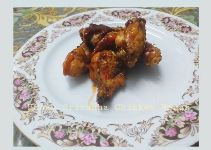 Honey Sriracha Chicken Wings