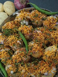 चटपटी दही पापड़ी चाट (chatpati dahi papdi chat recipe in Hindi) रेसिपी मुख्य फोटो