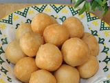 Kuih Bom Ikan / Paung Goreng