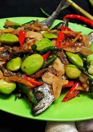 Foto resep Tumis ikan cue cabai petai