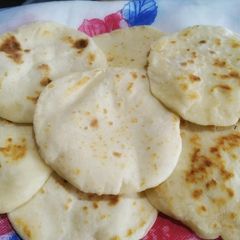 A picture of Pita bread.