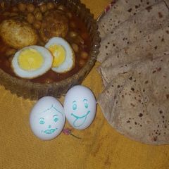 A picture of Anda gravy choly.