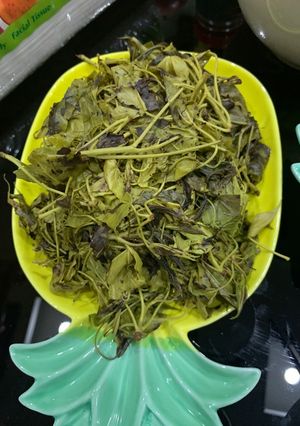 Hình của món Rau sau sau chấm mẻ (món đặc sản lạng sơn-rau rừng) rất tốt cho sức khoẻ.