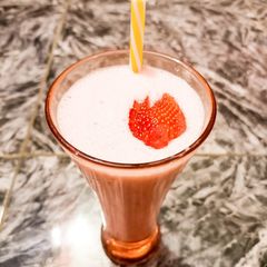 A picture of Strawberry smoothie.
