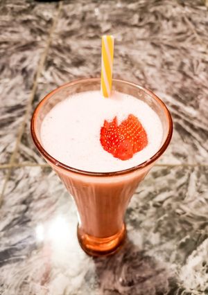 A picture of Strawberry smoothie.