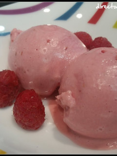 Una foto de Helado de frambuesa