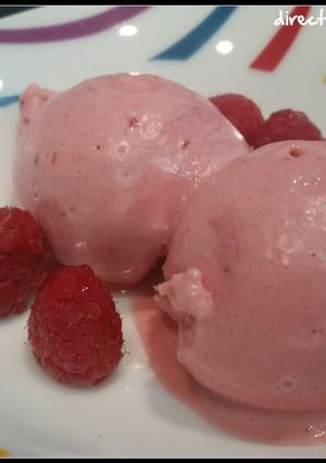 Una foto de Helado de frambuesa