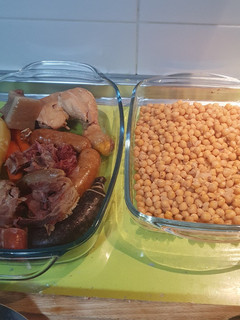 Una foto de Cocido madrileño a fuego lento!!!!