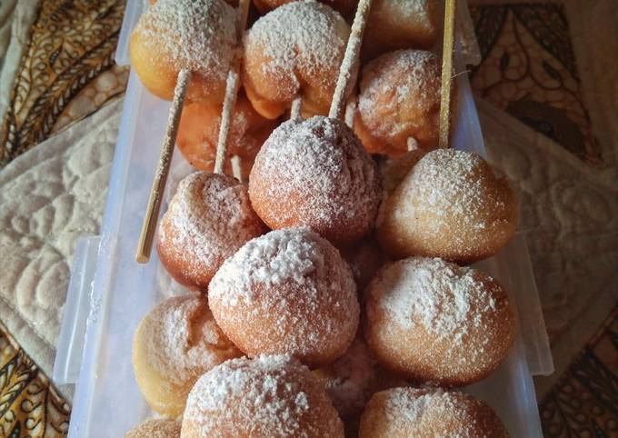 Ini dia! Resep membuat Donat tusuk tanpa telur dijamin enak