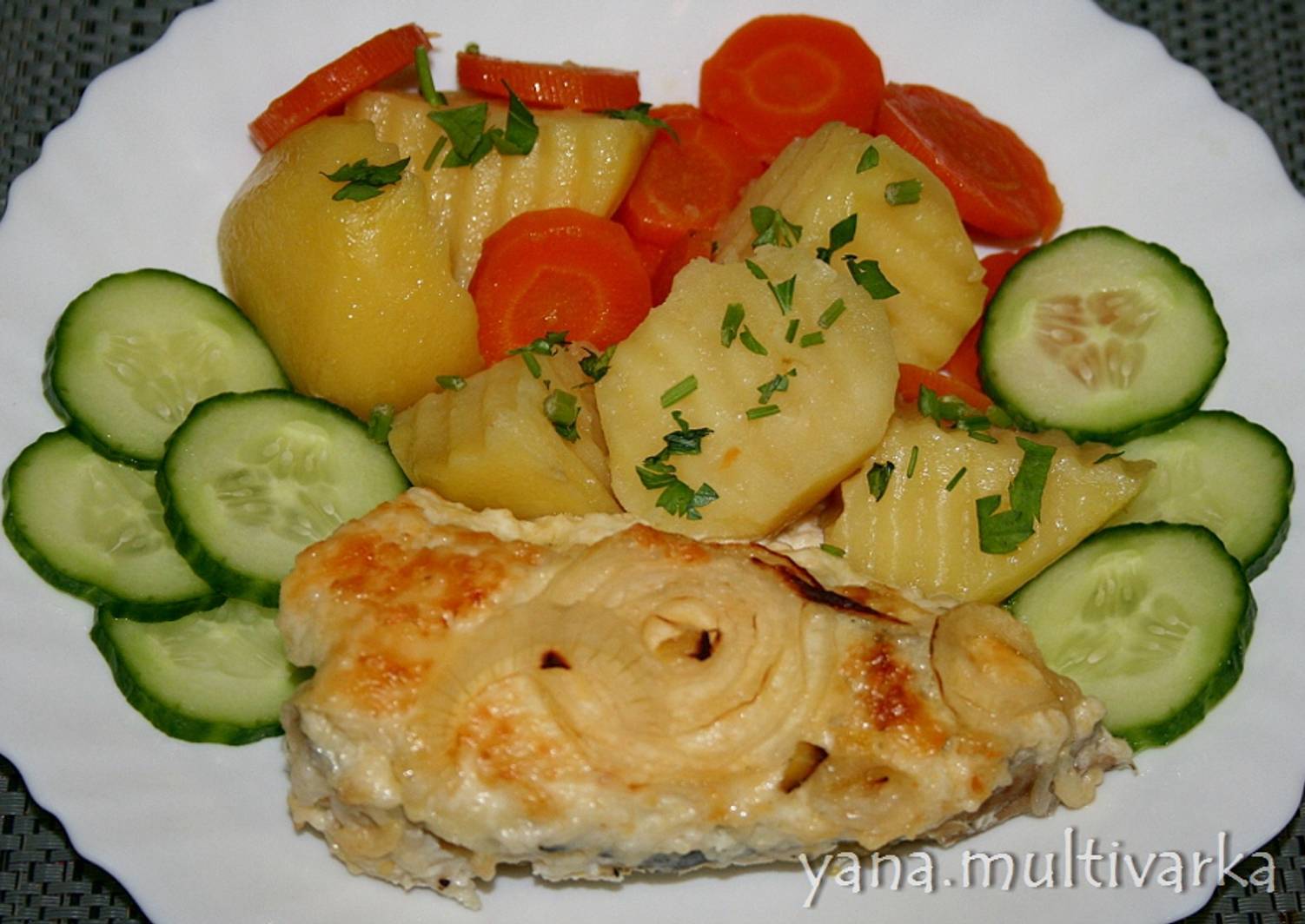 Пикша с овощами. Пикша запеченная в духовке с овощами. Приготовить пикшу вкусно. Пикша с овощами рецепты. Приготовить пикшу вкусно на сковороде.