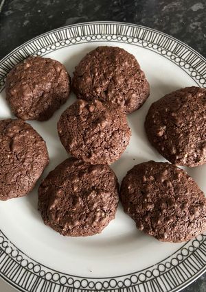 A picture of Walnut cookies (texture like macarons).