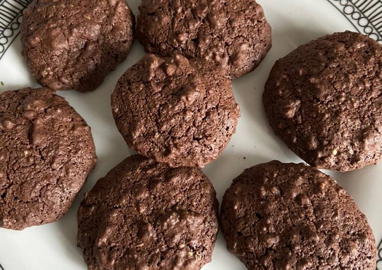 Walnut cookies (texture like macarons)