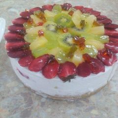 A picture of Fresh fruit cheese cake.