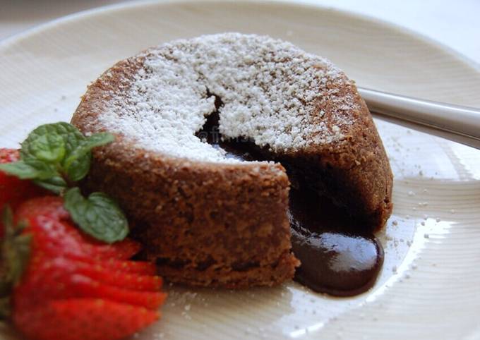 Resep Lava Cake (tepung Terigu) Resep Lava Cake (tepung Terigu)