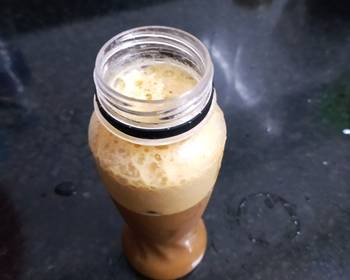 Fresh, Serving Recipe Cardamom Spiced Coffee Frappe Delicious Simple