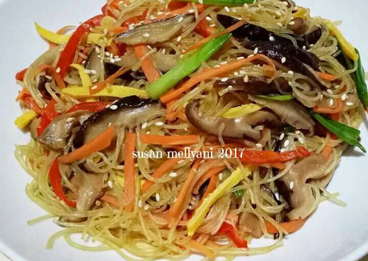 Proses Membuat Japchae 잡채 bihun ala korea 🍝, Enak Banget